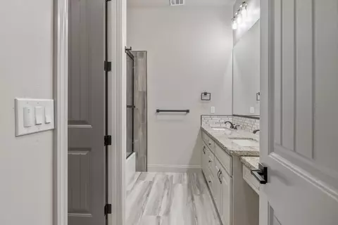 562 E Palma Villa St, Exeter, CA 93221 photo 56