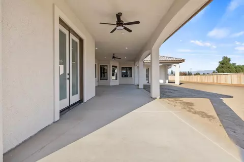 562 E Palma Villa St, Exeter, CA 93221 photo 89