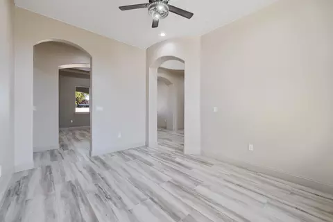 562 E Palma Villa St, Exeter, CA 93221 photo 18