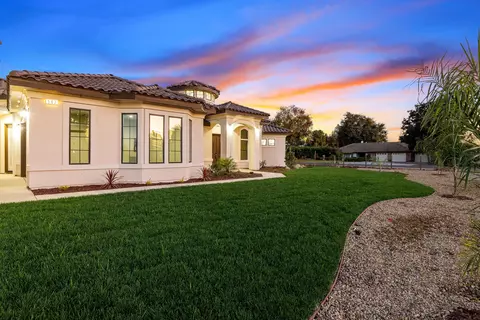 562 E Palma Villa St, Exeter, CA 93221 photo 12