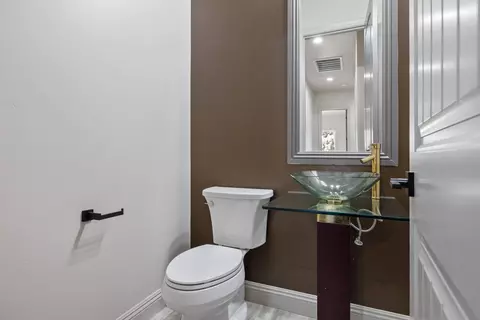 562 E Palma Villa St, Exeter, CA 93221 photo 48