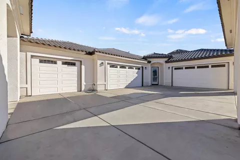 562 E Palma Villa St, Exeter, CA 93221 photo 80