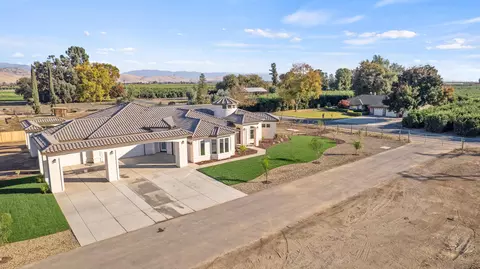 562 E Palma Villa St, Exeter, CA 93221 photo 92