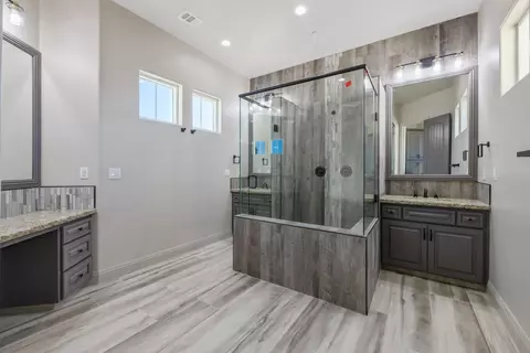 562 E Palma Villa St, Exeter, CA 93221 photo 72