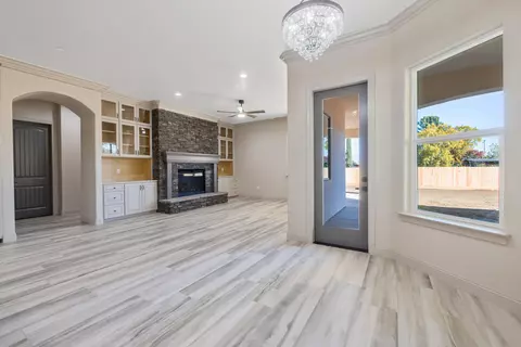 562 E Palma Villa St, Exeter, CA 93221 photo 37