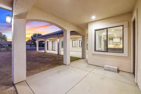 562 E Palma Villa St, Exeter, CA 93221 photo 9