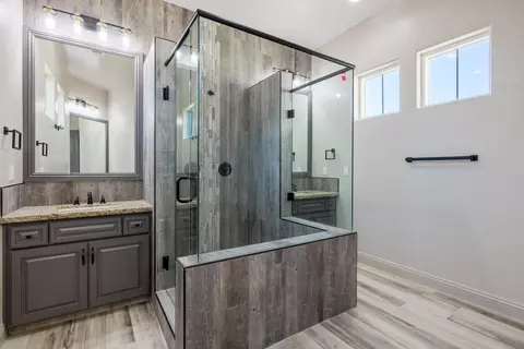 562 E Palma Villa St, Exeter, CA 93221 photo 71