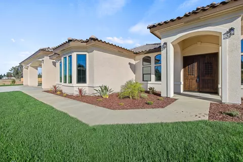 562 E Palma Villa St, Exeter, CA 93221 photo 79