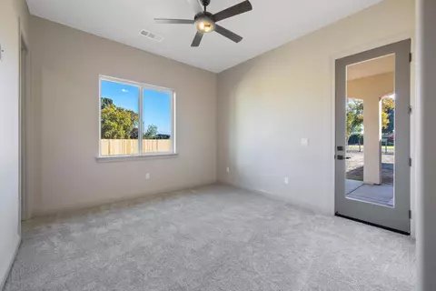 562 E Palma Villa St, Exeter, CA 93221 photo 53
