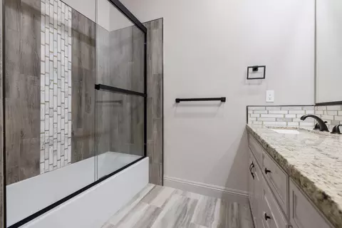 562 E Palma Villa St, Exeter, CA 93221 photo 58