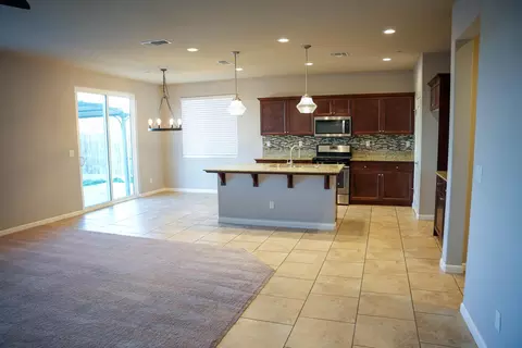 3462 Spring Sails Ave, Tulare, CA 93274 photo 3