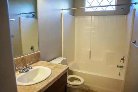 3462 Spring Sails Ave, Tulare, CA 93274 photo 25