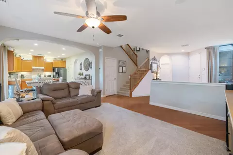 3834 E Harter Ct, Visalia, CA 93292 photo 11