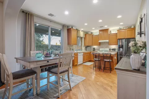 3834 E Harter Ct, Visalia, CA 93292 photo 14
