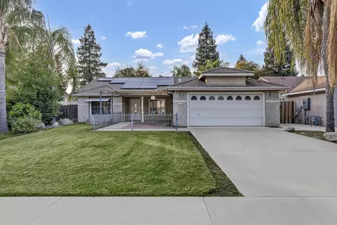 1511 S Sol St, Visalia, CA 93292