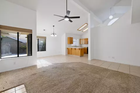 2427 E Parker Ct, Visalia, CA 93292 photo 11