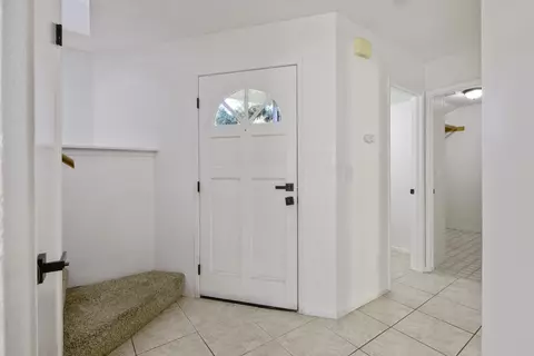 2427 E Parker Ct, Visalia, CA 93292 photo 7