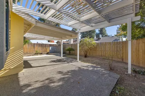 2427 E Parker Ct, Visalia, CA 93292 photo 39