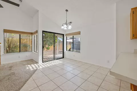 2427 E Parker Ct, Visalia, CA 93292 photo 13
