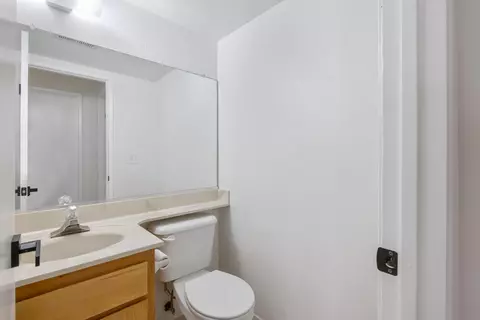 2427 E Parker Ct, Visalia, CA 93292 photo 20