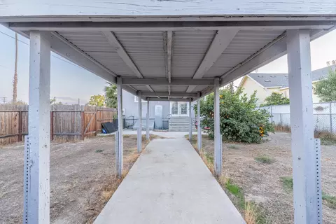 230 E 11th St, Hanford, CA 93230 photo 21
