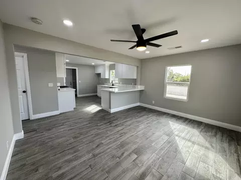 702 Dover St, Delano, CA 93215 photo 3