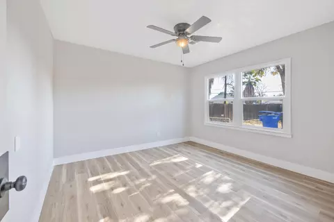 511 E Myrtle St, Hanford, CA 93230 photo 21