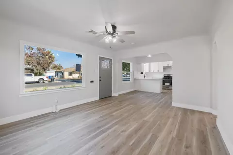511 E Myrtle St, Hanford, CA 93230 photo 6