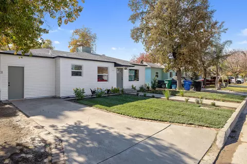 511 E Myrtle St, Hanford, CA 93230 photo 3