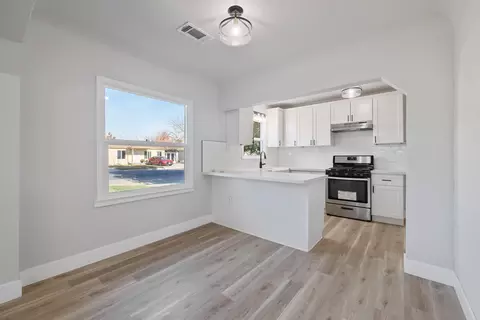 511 E Myrtle St, Hanford, CA 93230 photo 10