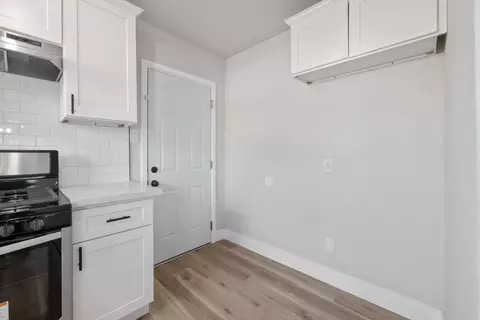 511 E Myrtle St, Hanford, CA 93230 photo 16