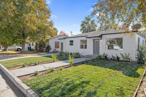 511 E Myrtle St, Hanford, CA 93230 photo 2