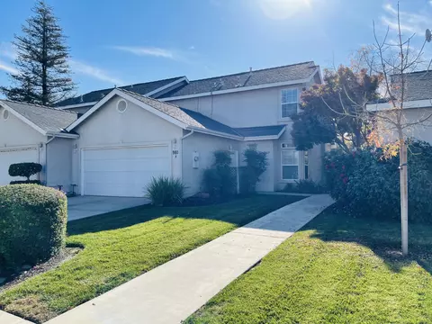 981 Acres Dr #A, Exeter, CA 93221