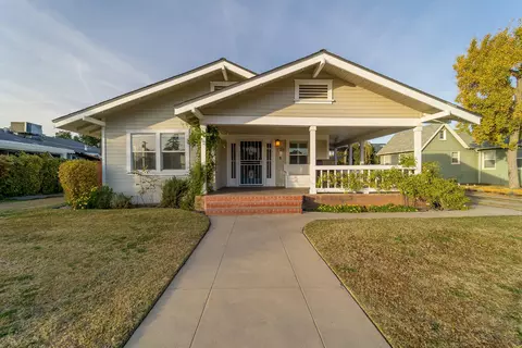 776 E San Joaquin Ave, Tulare, CA 93274 photo 2