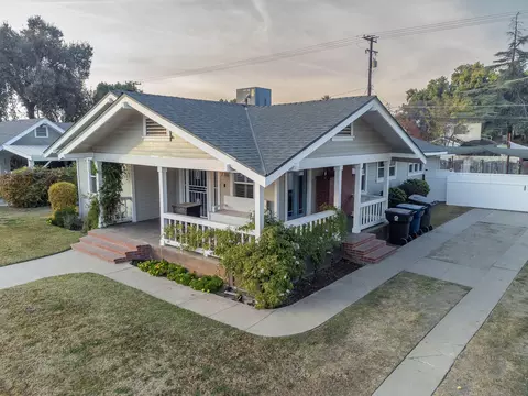 776 E San Joaquin Ave, Tulare, CA 93274