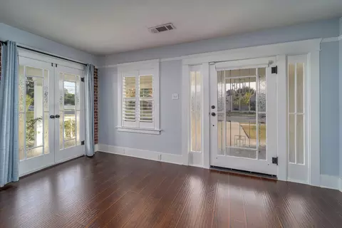 776 E San Joaquin Ave, Tulare, CA 93274 photo 11