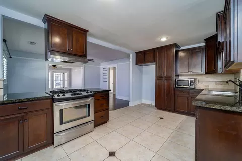 776 E San Joaquin Ave, Tulare, CA 93274 photo 15
