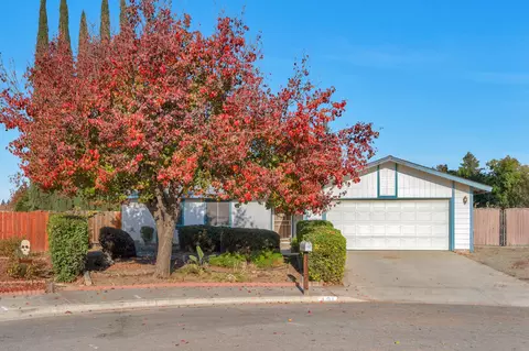 1401 Willow St, Exeter, CA 93221