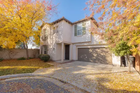 1403 N Asciano Ct, Visalia, CA 93291