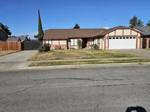 1534 E Glenwood Ave, Tulare, CA 93274