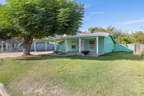 547 S Santa Clara St, Tulare, CA 93274