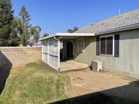 3103 S Avocado St, Visalia, CA 93277 photo 4