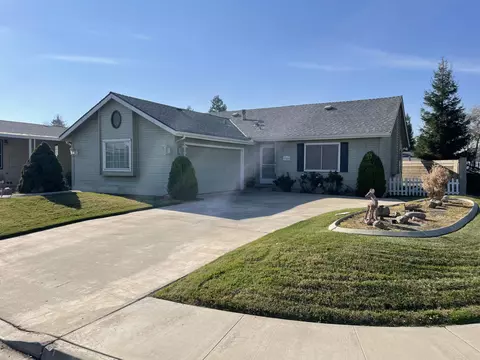 3103 S Avocado St, Visalia, CA 93277
