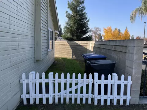 3103 S Avocado St, Visalia, CA 93277 photo 6