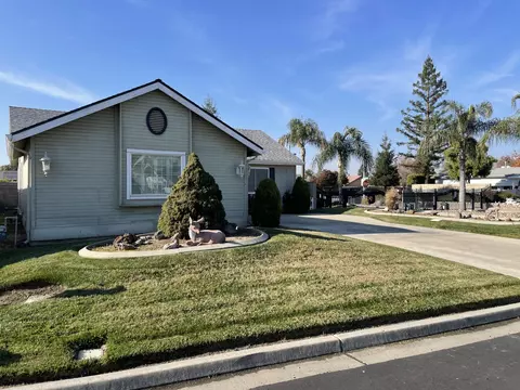 3103 S Avocado St, Visalia, CA 93277 photo 3