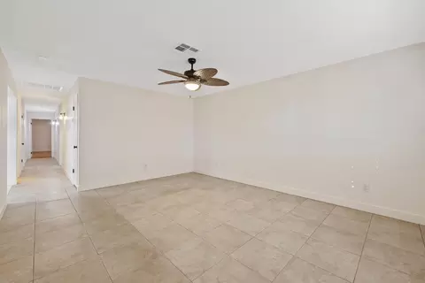 359 S Gloria Ave, Dinuba, CA 93618 photo 7
