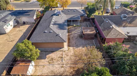 359 S Gloria Ave, Dinuba, CA 93618 photo 34