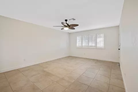 359 S Gloria Ave, Dinuba, CA 93618 photo 8