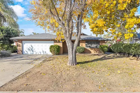 359 S Gloria Ave, Dinuba, CA 93618 photo 6