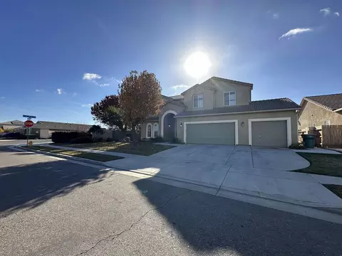 1999 Alexander Ave, Tulare, CA 93274
